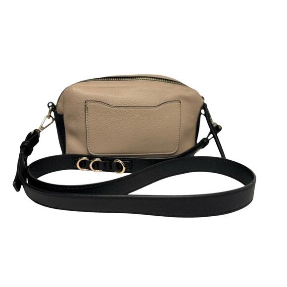 Urban Expressions Audrey Crossbody Bag Two Tone Bag Zip Closure Adjustable Strap - Picture 3 of 16